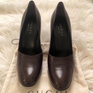 Authentic GUCCI Brown Leather Pumps with Dustbag